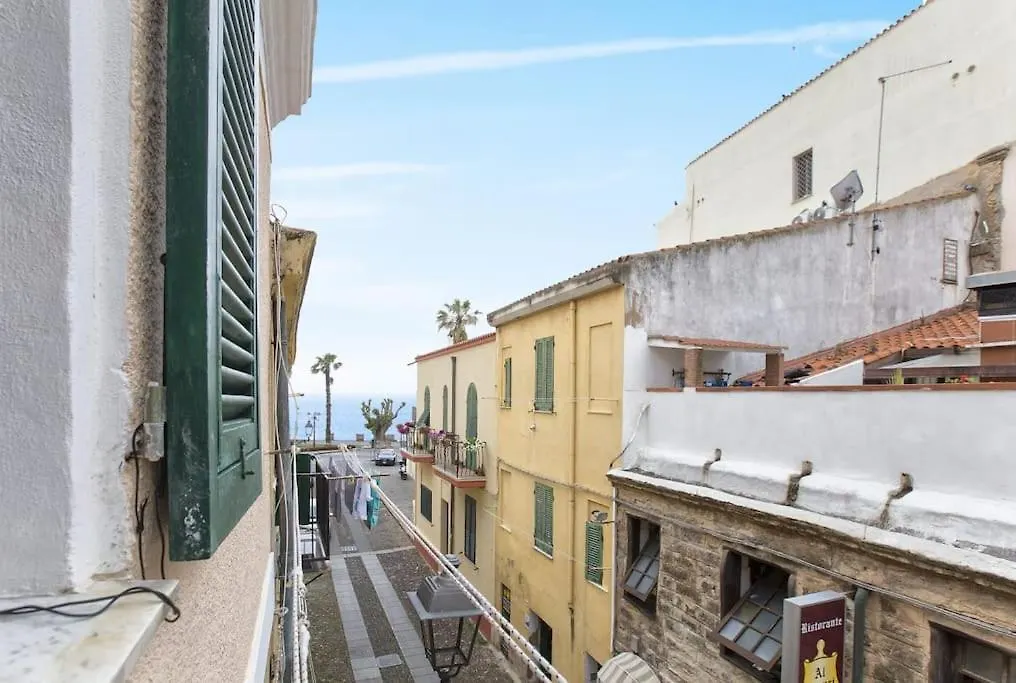 Alghero Center Little Home - 2 - 0*,  Италия
